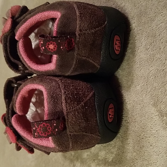 Merrell kids toddler size 9 brown and pink suede Mary Janes with Velcro a straps - Picture 3 of 5